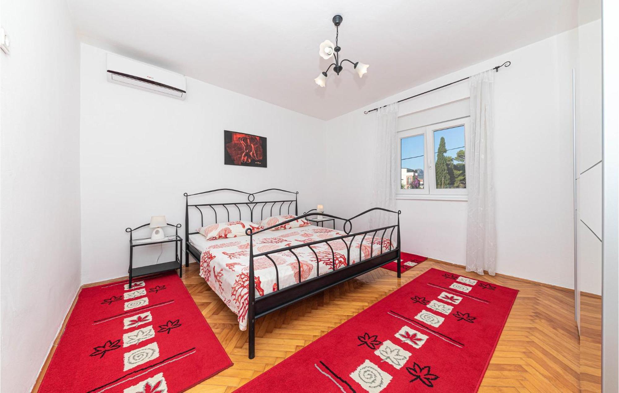 Lovely Apartment In Kastel Kambelovac With Wifi Kaštela المظهر الخارجي الصورة